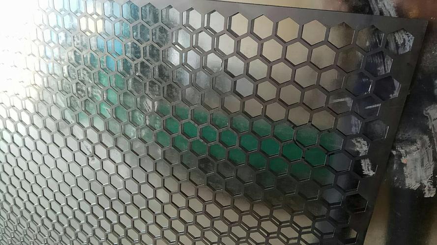 佛山工厂直销304不锈钢板六边冲孔板镀锌冲孔金属板网冲孔异形孔